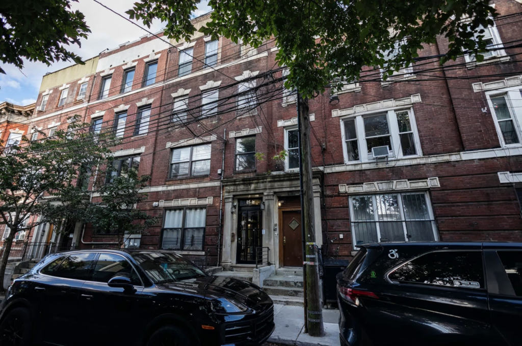 Apartamentos na Rua 9 em Astoria, Queens